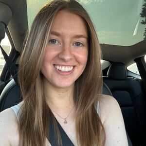 Meet your Posher, Carleigh